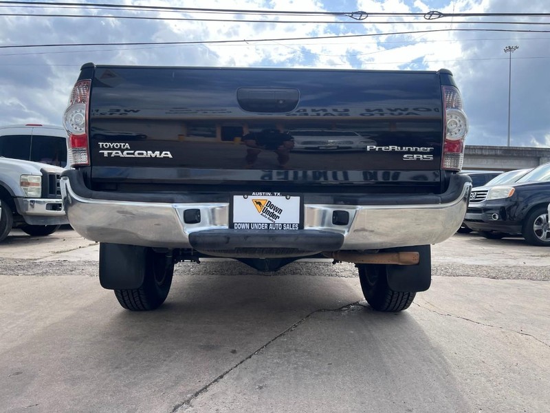 Toyota Tacoma Vehicle Image 05