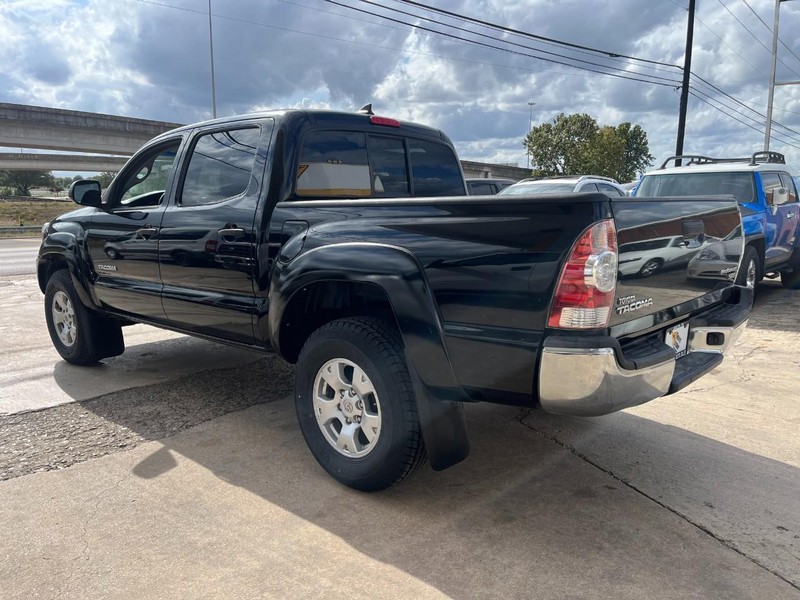 Toyota Tacoma Vehicle Image 06