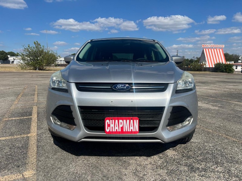 Ford Escape Vehicle Full-screen Gallery Image 03