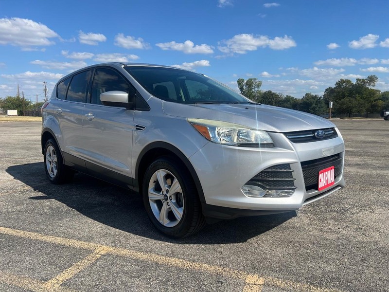 Ford Escape Vehicle Full-screen Gallery Image 04