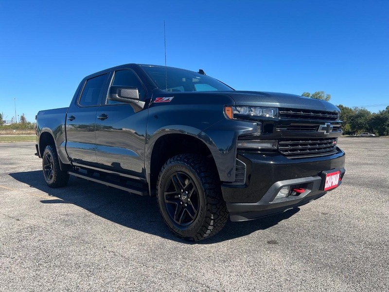 2019 Chevrolet Silverado 1500 LT Trail Boss photo 3