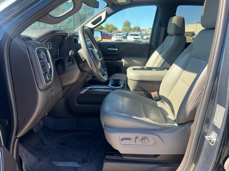 Chevrolet Silverado 1500 Vehicle Full-screen Gallery Image 08