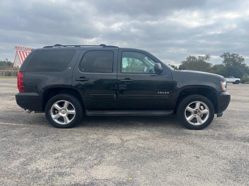 Chevrolet Tahoe Vehicle Full-screen Gallery Image 5