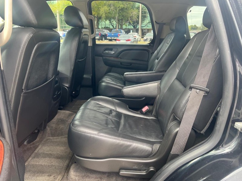 Chevrolet Tahoe Vehicle Full-screen Gallery Image 9