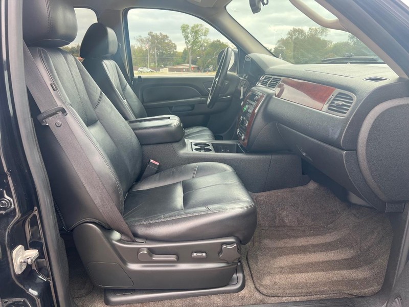 Chevrolet Tahoe Vehicle Full-screen Gallery Image 11