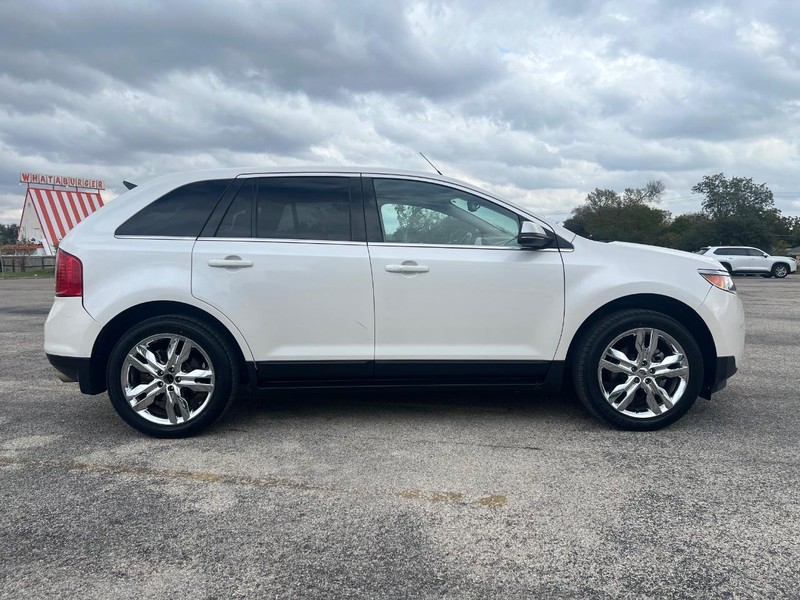 Ford Edge Vehicle Full-screen Gallery Image 05