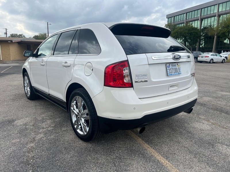 Ford Edge Vehicle Full-screen Gallery Image 07