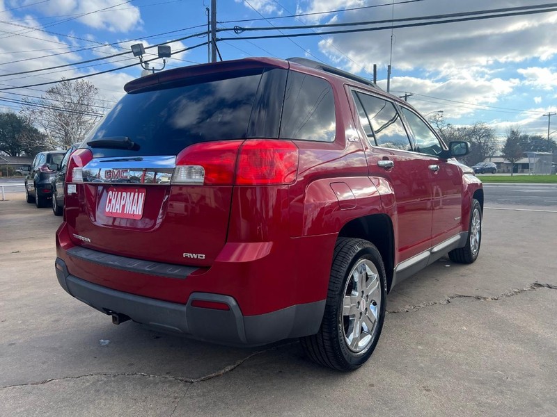 GMC Terrain Vehicle Full-screen Gallery Image 06