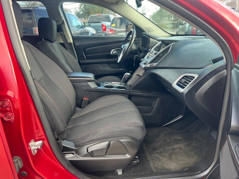 GMC Terrain Vehicle Full-screen Gallery Image 10