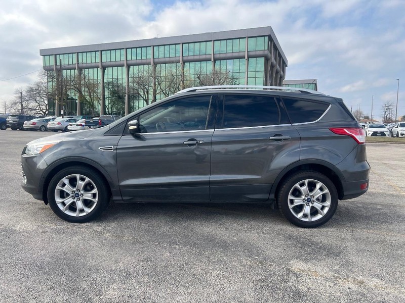 Ford Escape Vehicle Full-screen Gallery Image 02