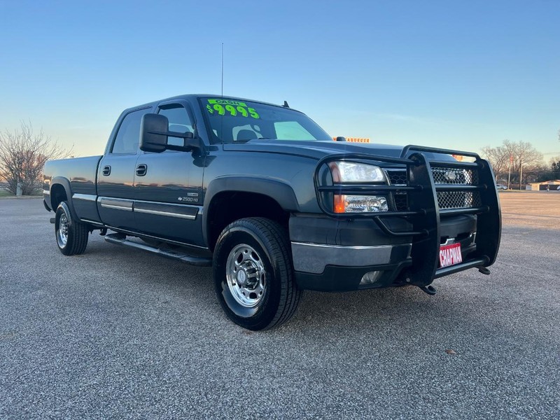Chevrolet Silverado 2500HD Vehicle Full-screen Gallery Image 4