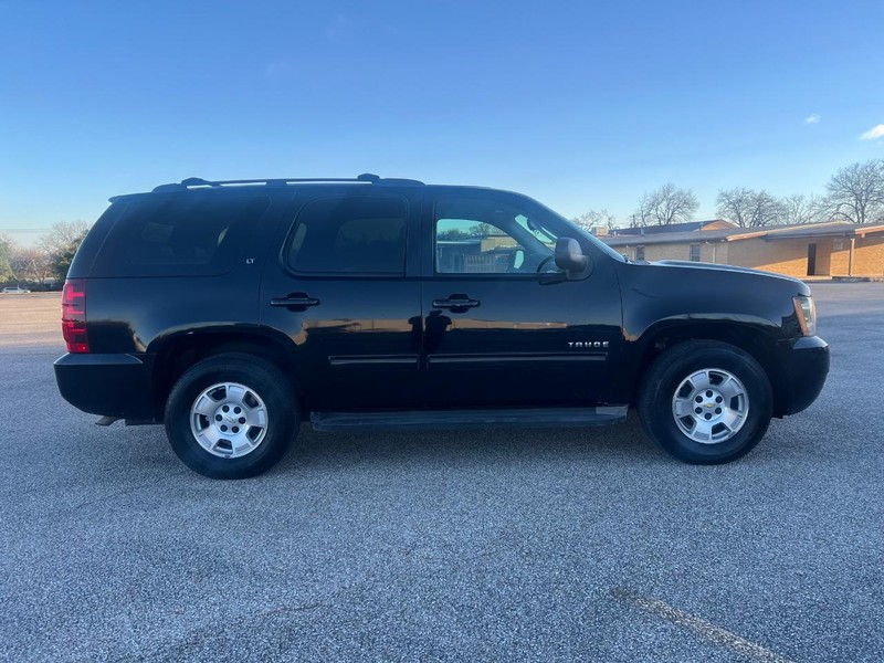 Chevrolet Tahoe Vehicle Full-screen Gallery Image 5