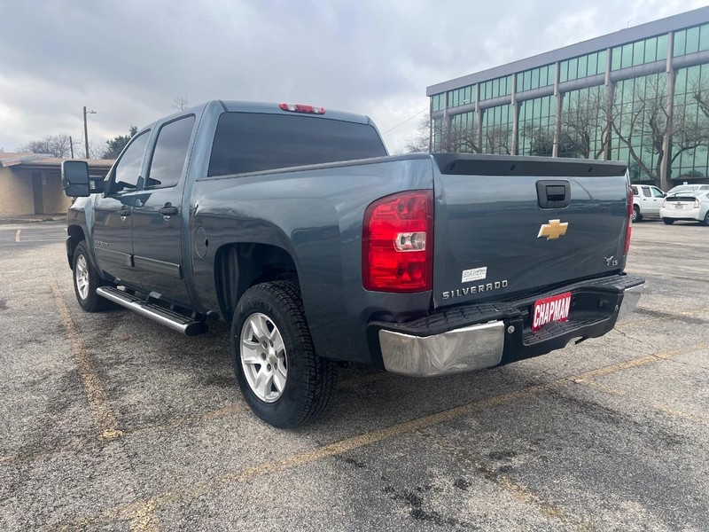Chevrolet Silverado 1500 Vehicle Full-screen Gallery Image 7