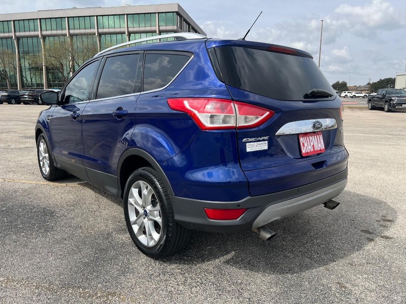 Ford Escape Vehicle Full-screen Gallery Image 07