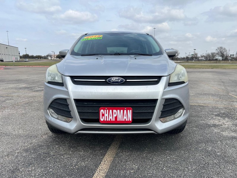 Ford Escape Vehicle Full-screen Gallery Image 3