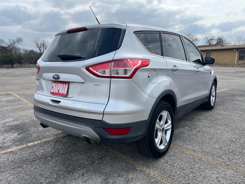 Ford Escape Vehicle Full-screen Gallery Image 6