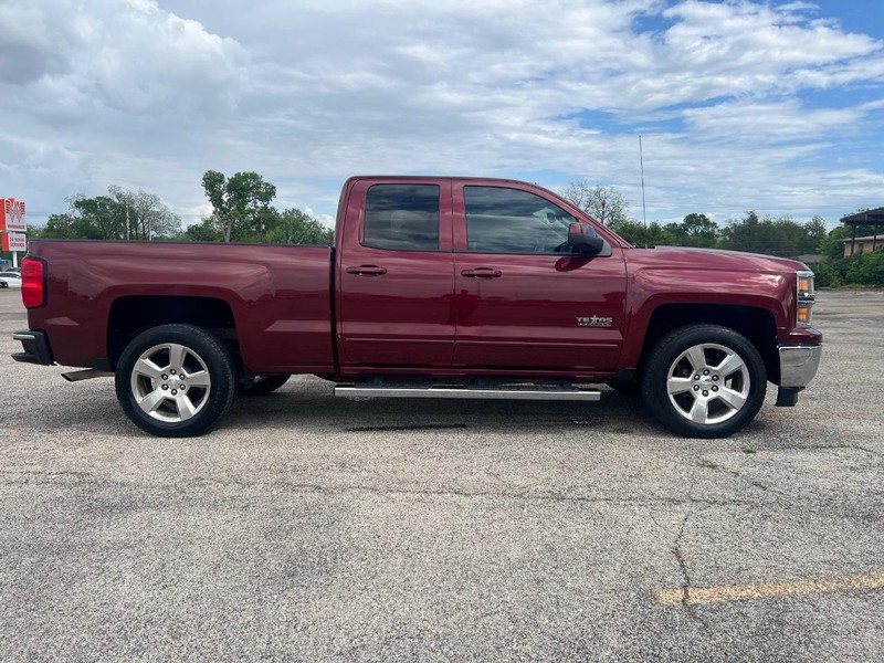 Chevrolet Silverado 1500 Vehicle Full-screen Gallery Image 5