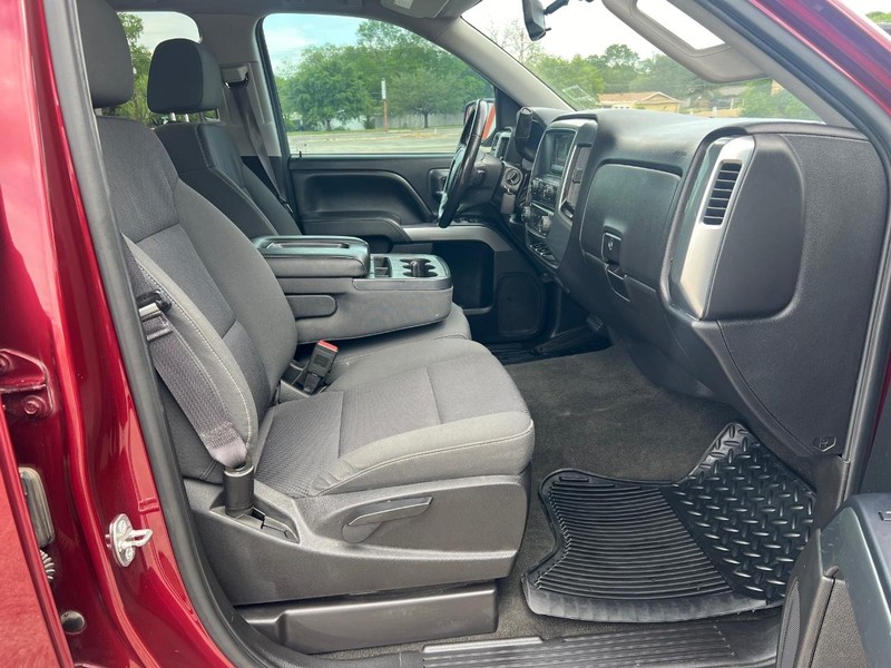 Chevrolet Silverado 1500 Vehicle Full-screen Gallery Image 10