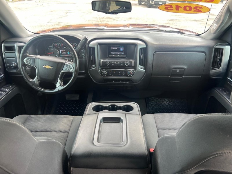 Chevrolet Silverado 1500 Vehicle Full-screen Gallery Image 12