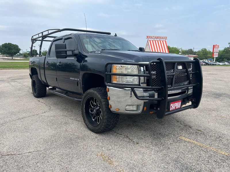 Chevrolet Silverado 2500HD Vehicle Full-screen Gallery Image 4