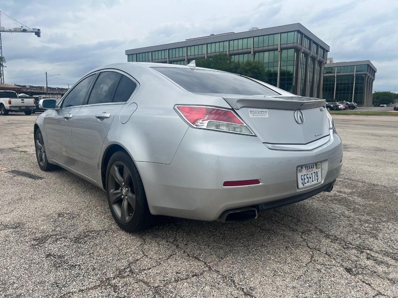 Acura TL Vehicle Full-screen Gallery Image 7