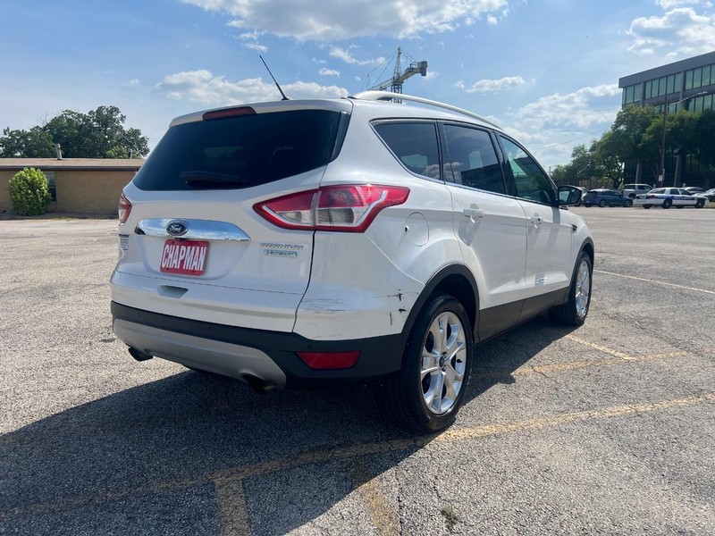 Ford Escape Vehicle Full-screen Gallery Image 6