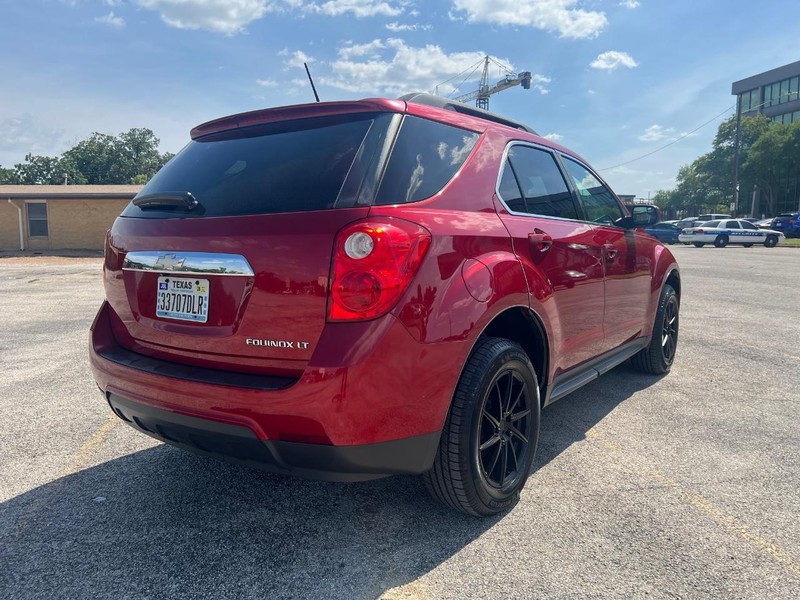 Chevrolet Equinox Vehicle Full-screen Gallery Image 6