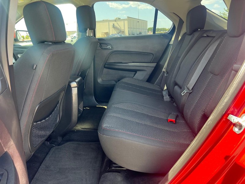 Chevrolet Equinox Vehicle Full-screen Gallery Image 9