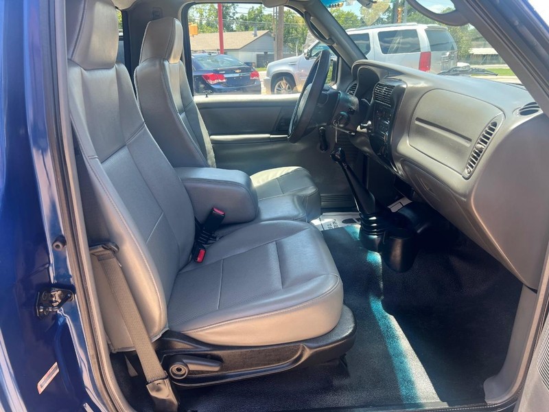Ford Ranger Vehicle Full-screen Gallery Image 8