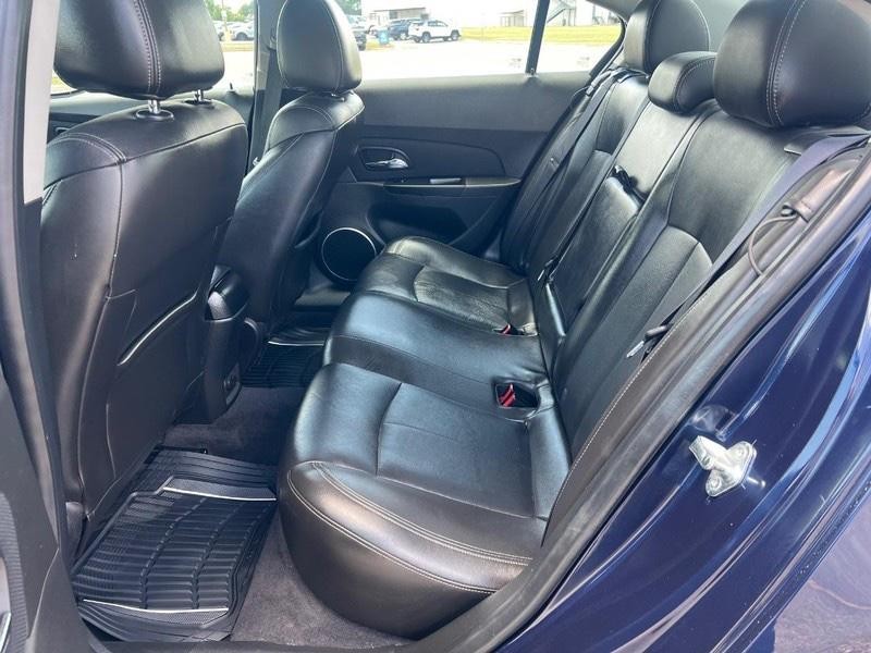 Chevrolet Cruze Vehicle Full-screen Gallery Image 7