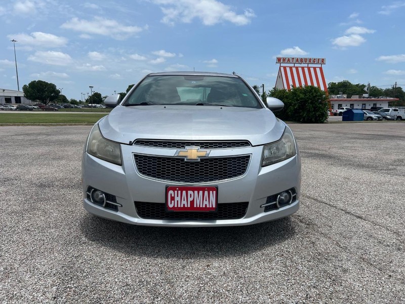 Chevrolet Cruze Vehicle Full-screen Gallery Image 3