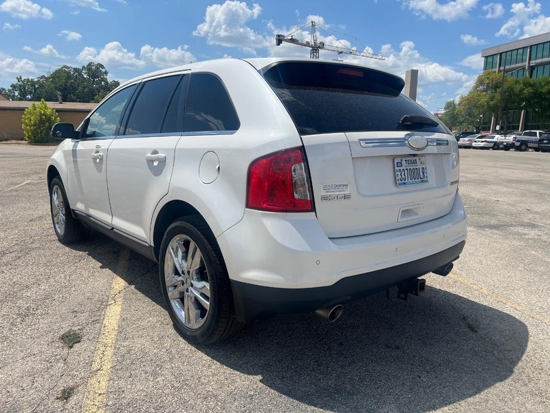 Ford Edge Vehicle Full-screen Gallery Image 7