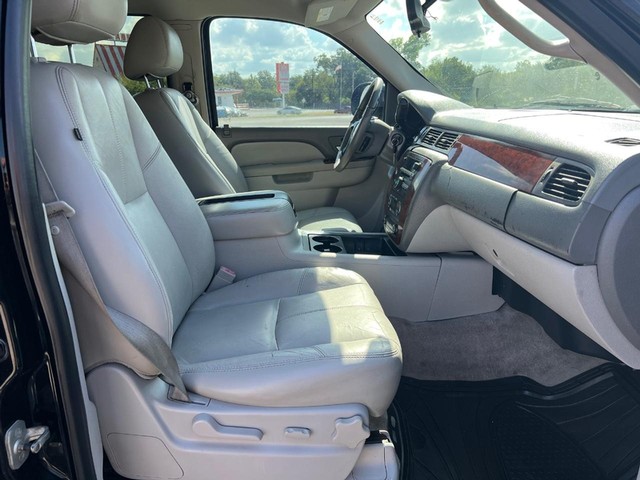 Chevrolet Tahoe Vehicle Full-screen Gallery Image 11