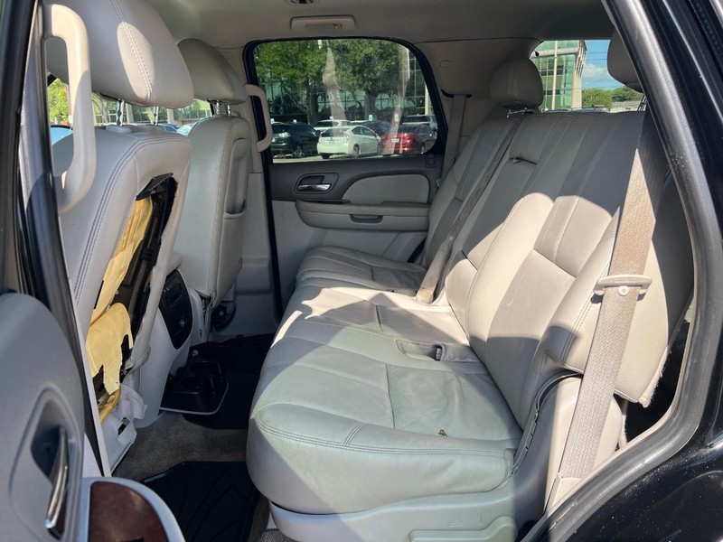 Chevrolet Tahoe Vehicle Full-screen Gallery Image 9