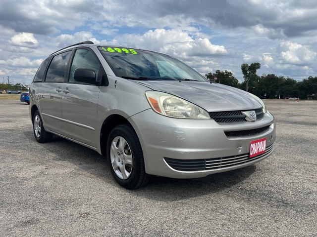 Toyota Sienna Vehicle Full-screen Gallery Image 04