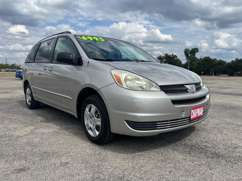 Toyota Sienna Vehicle Full-screen Gallery Image 4