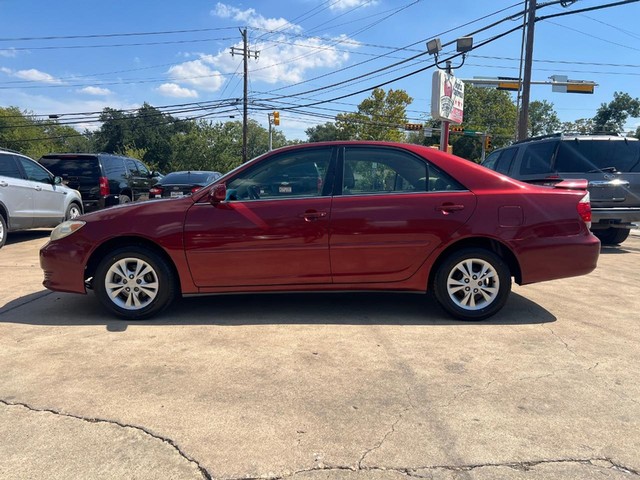 Toyota Camry Vehicle Full-screen Gallery Image 02