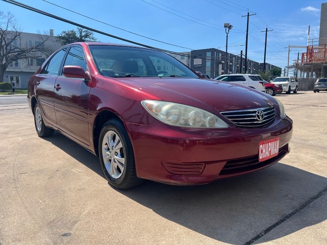 Toyota Camry Vehicle Full-screen Gallery Image 03