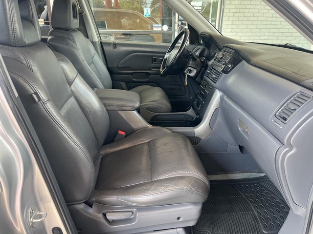 Honda Pilot Vehicle Full-screen Gallery Image 11