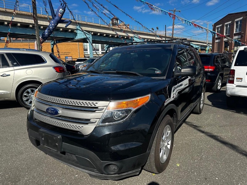 2014 Ford Explorer Base photo 3