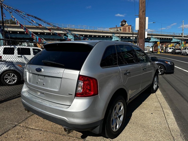 2014 Ford Edge SE photo 3