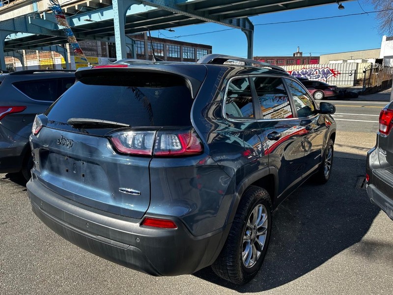2019 Jeep Cherokee Latitude photo 4