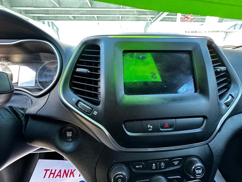 2019 Jeep Cherokee Latitude photo 5