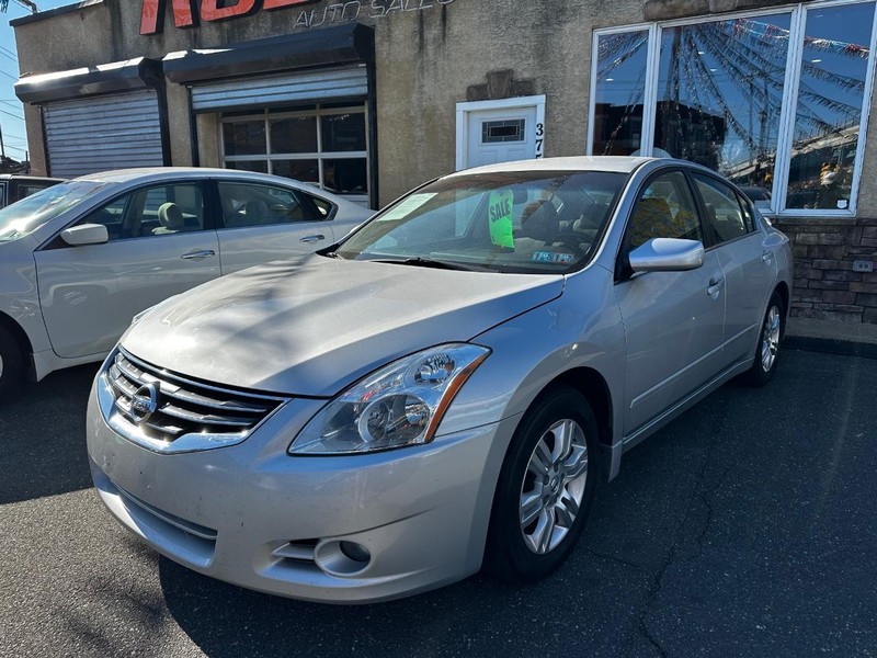 2012 Nissan Altima 2.5 S photo 2