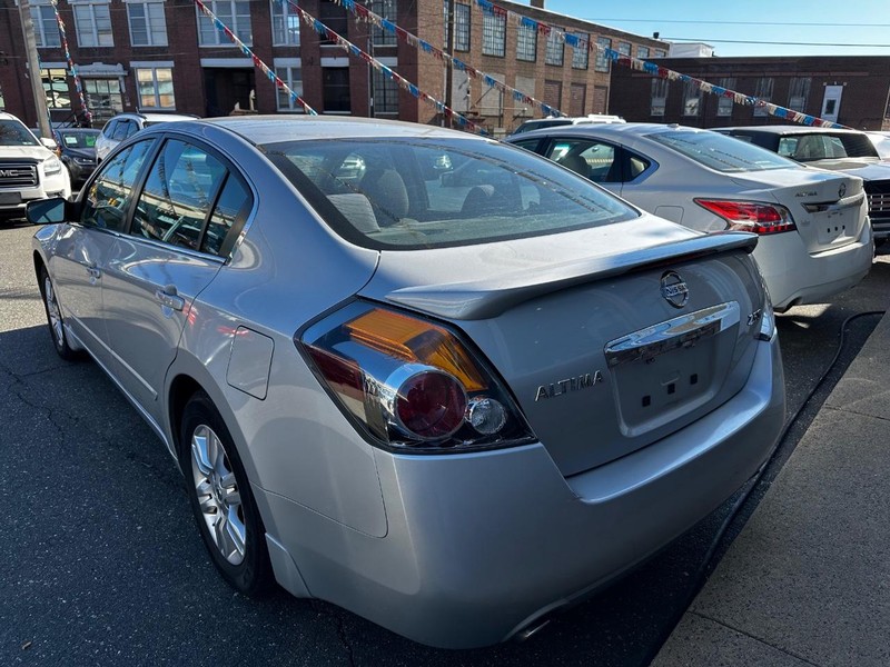 2012 Nissan Altima 2.5 S photo 3