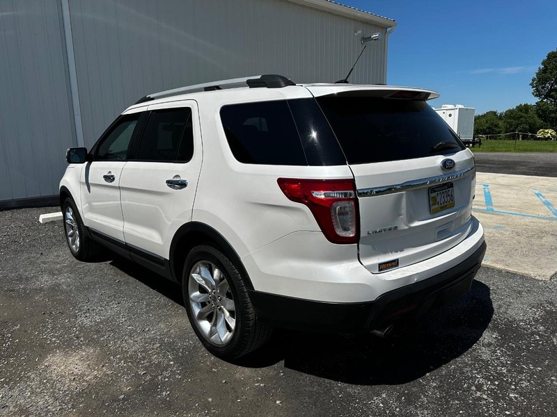 2011 Ford Explorer Limited photo 4