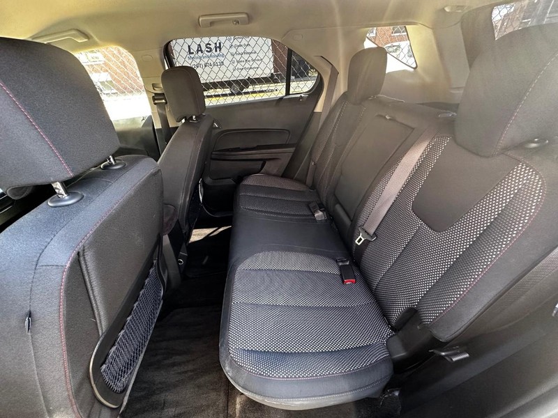 2016 Chevrolet Equinox LT photo 5