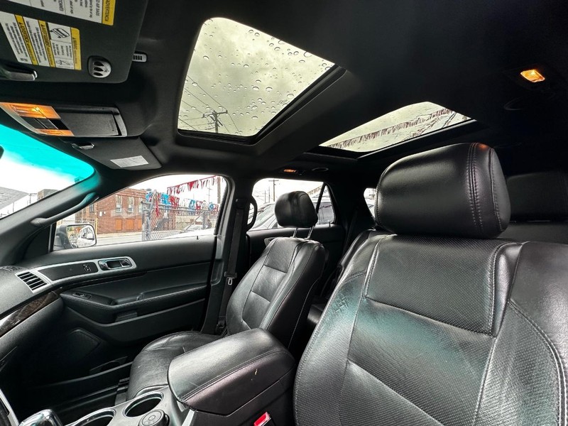 2013 Ford Explorer Limited photo 2