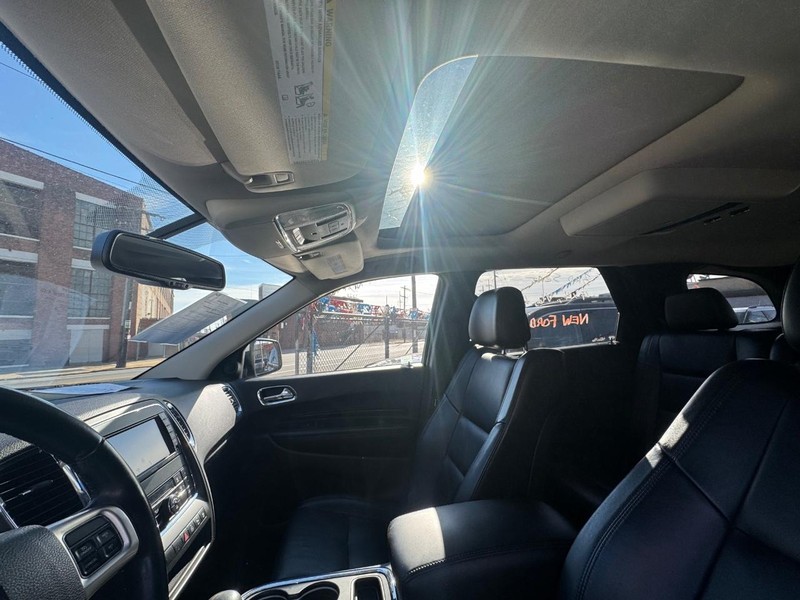 Dodge Durango Vehicle Full-screen Gallery Image 06