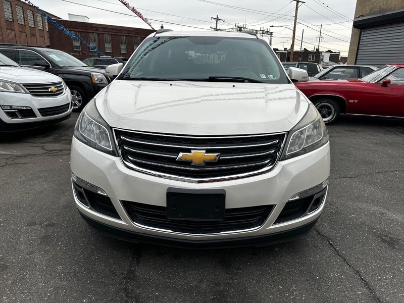 Chevrolet Traverse Vehicle Full-screen Gallery Image 03